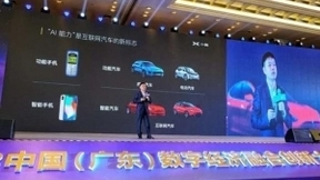 何小鹏：小鹏汽车G3本月底开始预订