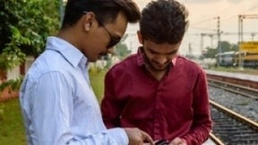 印度政府对关键智能手机零部件征收10%的关税