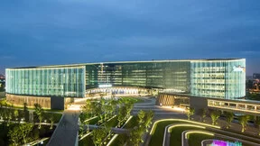 全资收购迪亚中国、进军上海滩，苏宁加速布局智慧零售