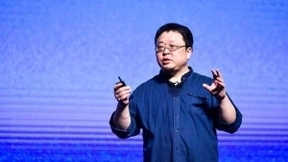 罗永浩：锤子去年起死回生 5月发布颠覆性产品