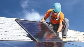 史上最大光伏订单签约背后：晶科能源回击美国贸易壁垒