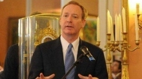 微软首次推出自主版本Linux系统