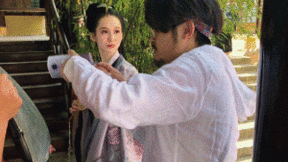 古风摄影大神疯子Charles用一台美图手机拍出穿越古今的少女感大片！