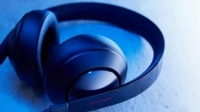 小米游戏耳机新品首发，听声辩位绝地吃鸡