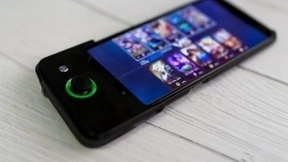 黑鲨鳍——第一款真正为手机设计的游戏手柄