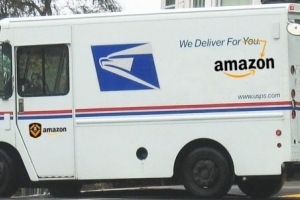 特朗普敦促美国邮政将亚马逊的运费标准提高一倍
