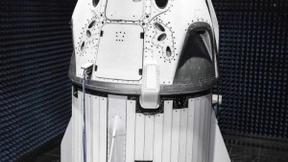 Elon Musk分享了载人龙飞船测试照片