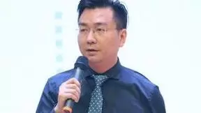 黄伟：人工智能正在全面重塑传统行业发展格局