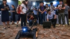 人工智能产业催生万亿级市场 相关人才过度集中