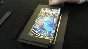 苹果获得新专利 弹性基板将使iPhone配上柔性屏