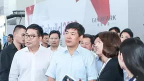 极客公园 Rebuild 2018 科技商业峰会成功举办