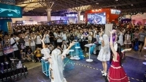 人工智能虚拟偶像琥珀虚颜亮相ChinaJoy