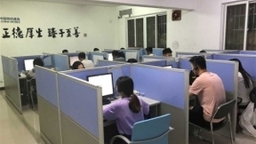 十年平均每月400名学生上岗 湖北移动为贫困生创勤工助学平台