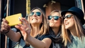 AI拍照成新晋网红 手机厂商为何钟情人工智能？