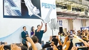 展望机器人行业的前景与趋势：与人工智能深度融合