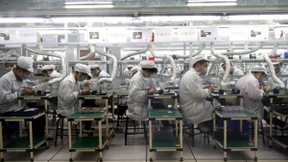 华为人工智能量产，生产线只有19人，不到30秒就产出一支手机