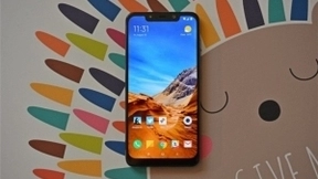 小米正式官宣Pocophone F1手机：“比火箭还快”