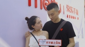美图T9手机打造浪漫七夕，拍人像甜蜜大片上巨屏表白