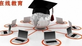 教育机构聘任机器人担任AI教师