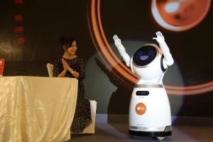 新餐饮遇上AI机器人，阿里口碑与优必选共推人工智能概念餐厅