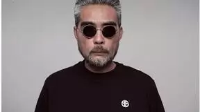 美图秀秀火了一位超会穿搭的老帅哥！年龄对他而言只是个数字