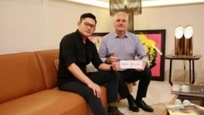 美图手机与兰博基尼跨界合作受邀探访总部