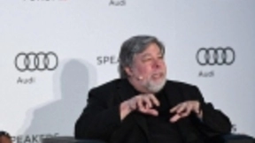 苹果联合创始人态度大反转：未来人工智能自动驾驶汽车，没戏！