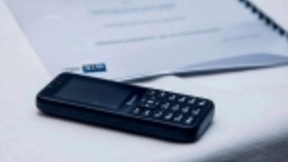 中国移动发布了一款3G手机 主打非洲市场