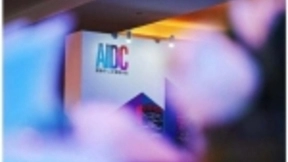 英特尔的AI智慧：人工智能时代打造生态链与结合实体经济并重