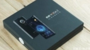 手机能当电影院，青橙VOGA2，AI激光投影手机，把电影院装兜里