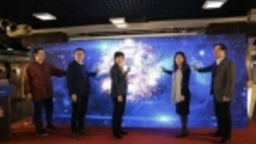 上海推动千亿级产值的 AI 产品落地，正筹建 AI 推进办公室