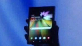 三星可折叠手机Galaxy Fold新爆料：后置三摄