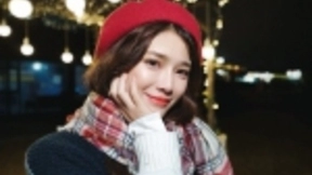 美图V7海边夜景实拍评测，漆黑沙滩化身夜间星光游乐场