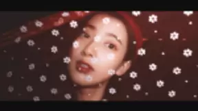 美女摄影师分享旅拍小技巧，夜景人像、建筑风景美图V7一机搞定！