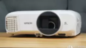 家庭大尺寸影院体验 爱普生让您与家人共同分享精彩时刻