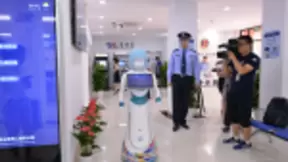 与AI同行，虹软人脸识别助力服务机器人智能升级