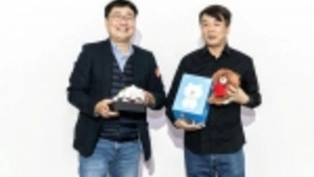 小米跨界联手LINE FRIENDS推出小米9 SE布朗熊限量套装