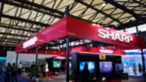 全球首台120英寸8K电视惊艳亮相夏普UDE2019展台