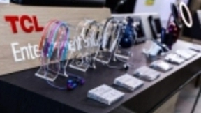 TCL耳机打破常规 成年轻一代新潮玩