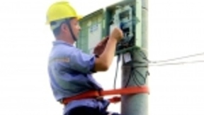 湖北持续晴热高温  移动战酷暑保通信