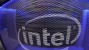 英特尔赶上“末班车”：推出其第一款人工智能芯片