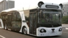 5G商用加速，深兰获上海首张自动驾驶公交车牌照