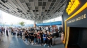 iQOO Pro线下首销遭疯狂抢购背后：5G终端普及化现象初现