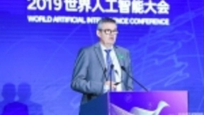 施耐德电气：超越故障监控，AI时代机器实现预测性自主维护