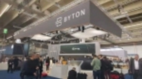 拜腾亮相法兰克福车展 宣布5亿美元C轮融资即将完成