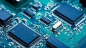 全球芯片市场上 “两强之争”已打响