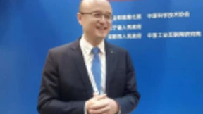 紫光云全面推进工业互联网战略，重点打造数字化“底盘”