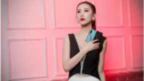 三星Galaxy Fold折叠屏手机：全方位满足你的社交生活