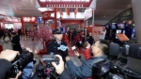 助力智慧出行，提供便民服务，移动5G再暖春节回家路