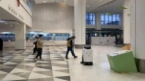 AI战疫 5G云端清洁消毒机器人服务上海市儿童医院